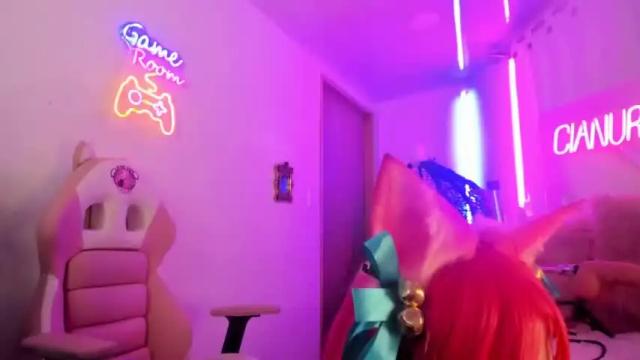 Image 10 of angelacianuro_2 Stream on Chaturbate on 19 months ago