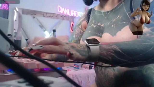 Thumbnail 3, angelacianuro_2's Stream at Chaturbate, 12 months ago