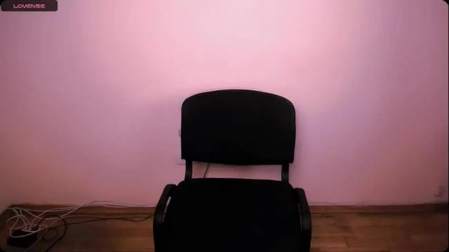 Image 3 of angelalice_ Stream on Chaturbate on 1 month ago
