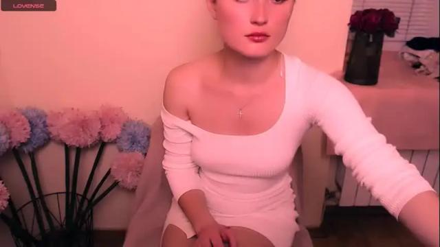 Image 10 of angelalice_ Stream on Chaturbate on 14 days ago