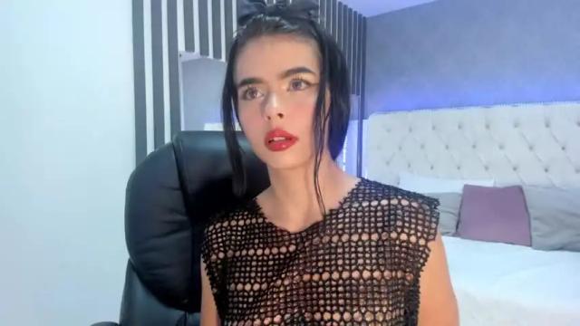 Image 6 of angelaruiz_ Stream on Chaturbate on 19 months ago
