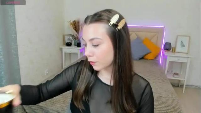 Image 3 of angelawalton Stream on Chaturbate on 1 month ago