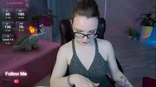 Image 3 of angelawhity Stream on Chaturbate on 28 days ago