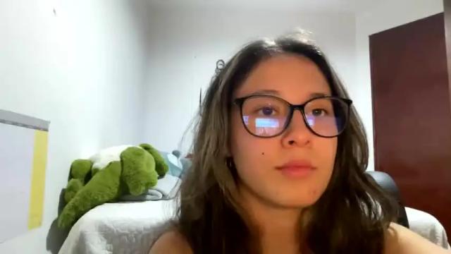 Image 10 of angelcollege18 Stream on Chaturbate on 25 months ago