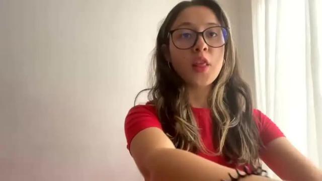 Image 2 of angelcollege18 Stream on Chaturbate on 24 months ago