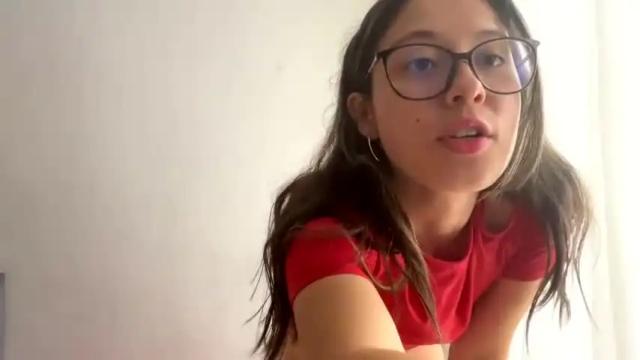 Image 4 of angelcollege18 Stream on Chaturbate on 24 months ago