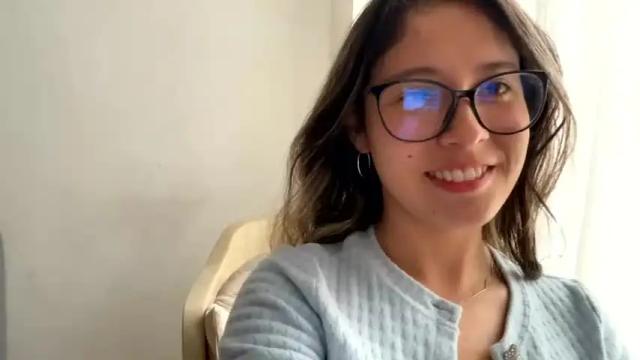 Image 3 of angelcollege18 Stream on Chaturbate on 22 months ago