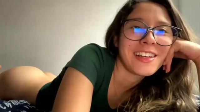 Image 7 of angelcollege18 Stream on Chaturbate on 19 months ago