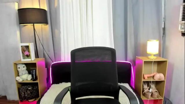 Image 2 of angelcumfallen Stream on Chaturbate on 13 days ago