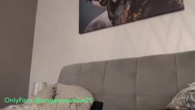 Image 8 of angeleyesblue25 Stream on Chaturbate on 13 months ago