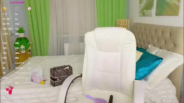 Image 4 of angeli_eyes Stream on Chaturbate on 29 days ago