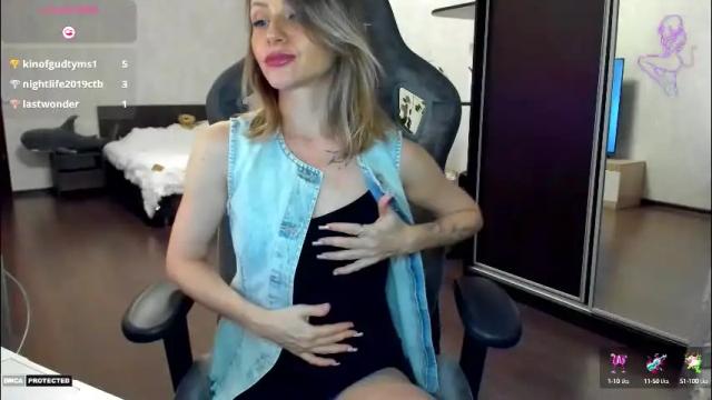 Image 8 of angelicaquiet1 Stream on Chaturbate on 2 months ago