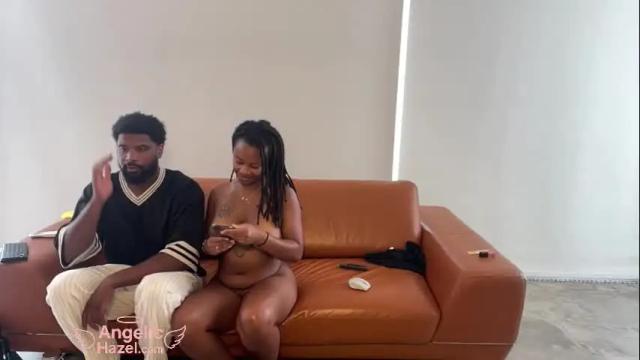 Image 12 of angelichazel Stream on Chaturbate on 3 months ago