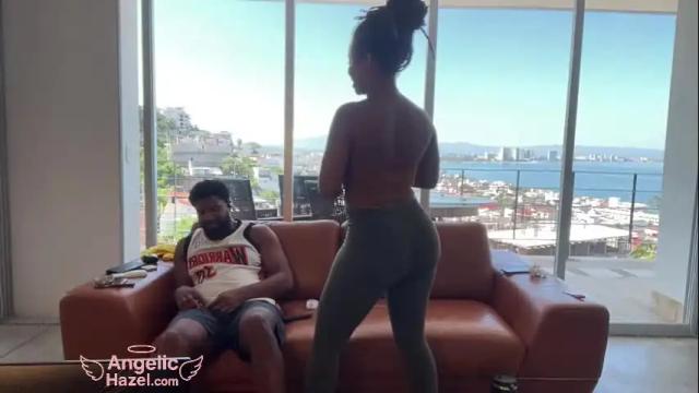 Image 12 of angelichazel Stream on Chaturbate on 2 months ago