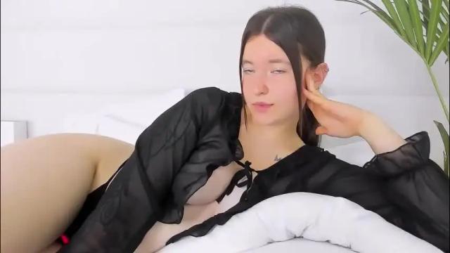 Image 3 of angelicmoon Stream on Chaturbate on 1 month ago