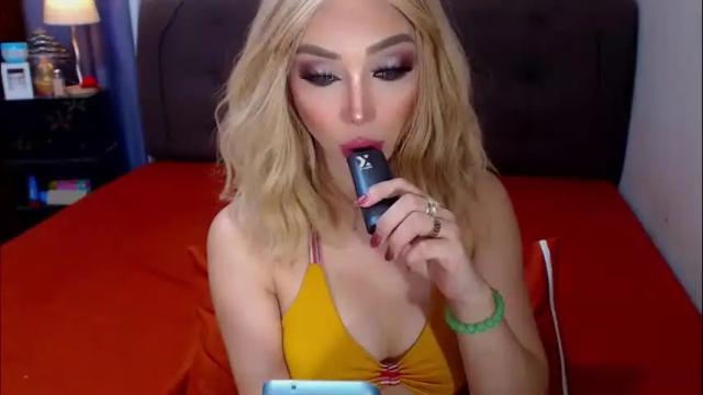 Image 7 of angelicqueents Stream on Chaturbate on 1 month ago