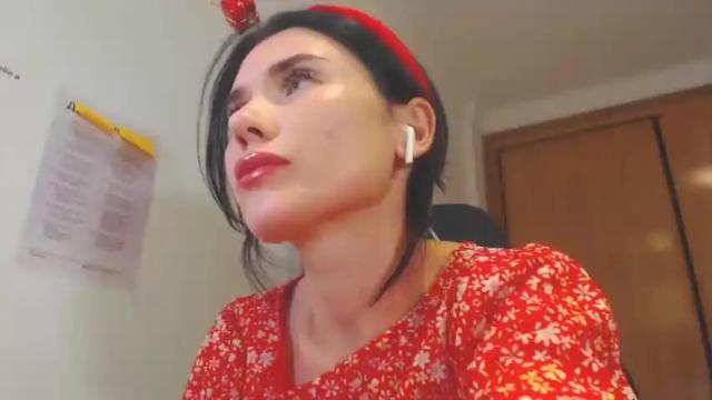Image 7 of angelina___jolie Stream on Chaturbate on 16 months ago