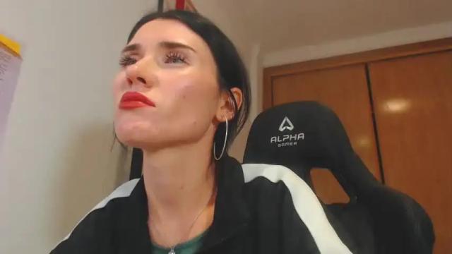 Thumbnail 1, angelina___jolie's Stream at Chaturbate, 16 months ago