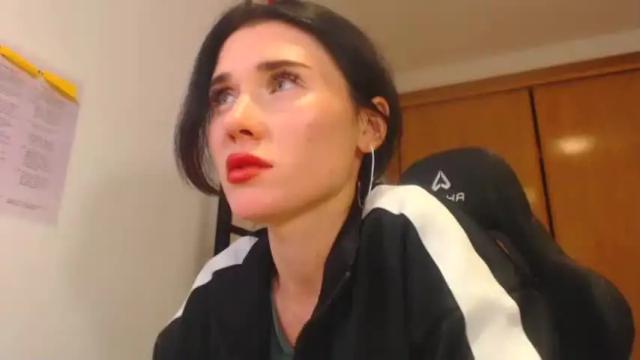 Image 6 of angelina___jolie Stream on Chaturbate on 16 months ago