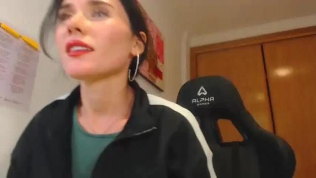 Thumbnail 3, angelina___jolie's Stream at Chaturbate, 16 months ago