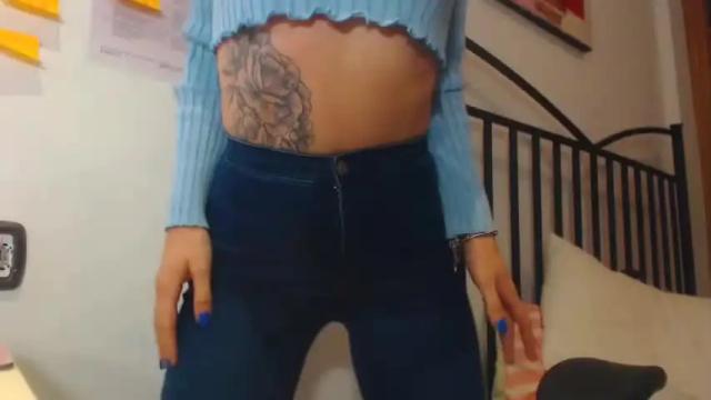 Image 11 of angelina___jolie Stream on Chaturbate on 15 months ago
