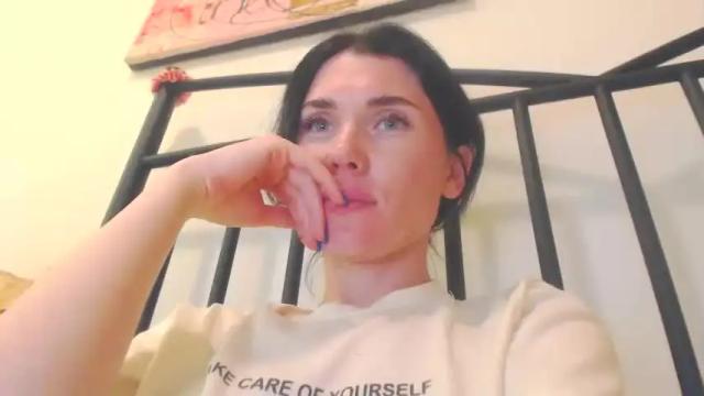 Image 8 of angelina___jolie Stream on Chaturbate on 15 months ago