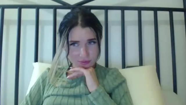 Image 6 of angelina___jolie Stream on Chaturbate on 13 months ago