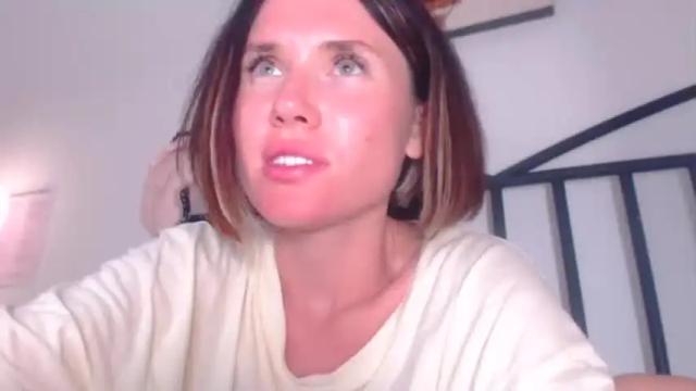 Image 10 of angelina___jolie Stream on Chaturbate on 12 months ago