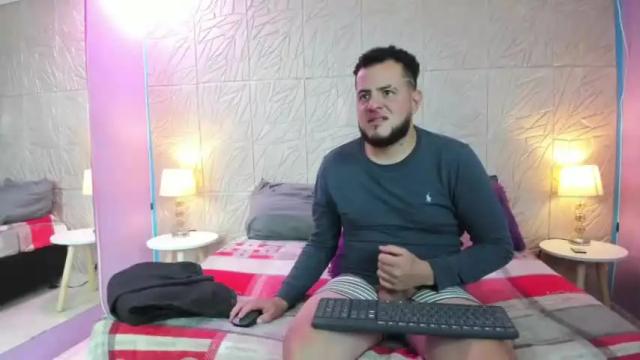 Image 11 of angelina_francesco Stream on Chaturbate on 16 months ago