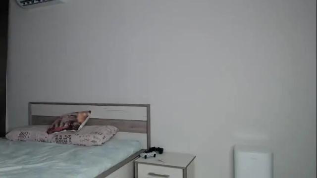 Image 3 of angelina_jolie_18 Stream on Chaturbate on 26 days ago