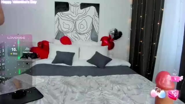 Image 6 of angelina_lily Stream on Chaturbate on 15 months ago