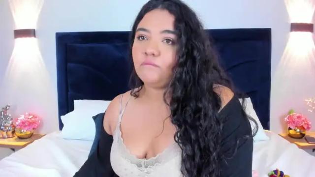 Image 10 of angelinanoir Stream on Chaturbate on 23 months ago