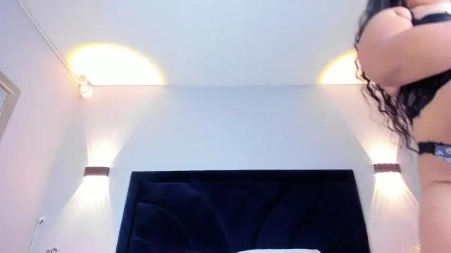 Image 12 of angelinanoir Stream on Chaturbate on 23 months ago