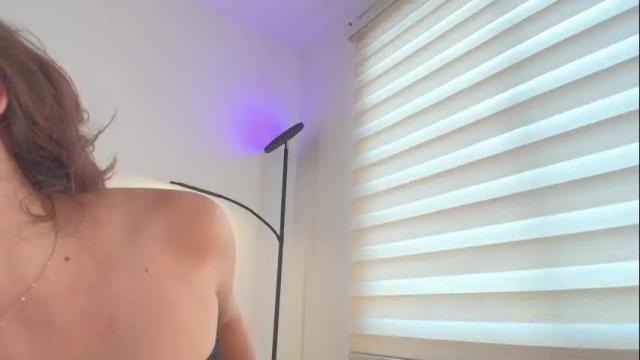 Image 2 of angelinarosss_ Stream on Chaturbate on 3 months ago