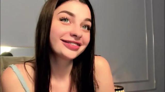 Image 8 of angelinawett Stream on Chaturbate on 1 month ago