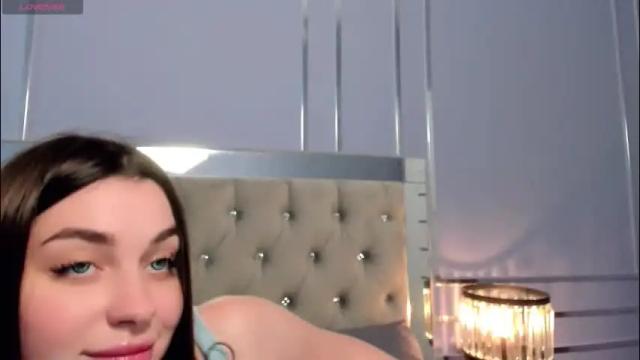 Image 2 of angelinawett Stream on Chaturbate on 1 month ago