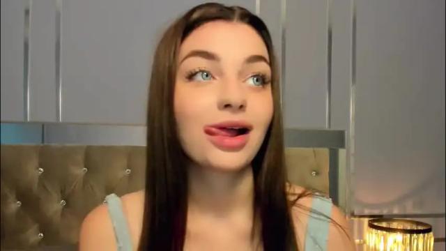 Image 7 of angelinawett Stream on Chaturbate on 1 month ago