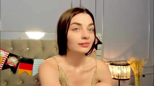 Image 11 of angelinawett Stream on Chaturbate on 1 month ago