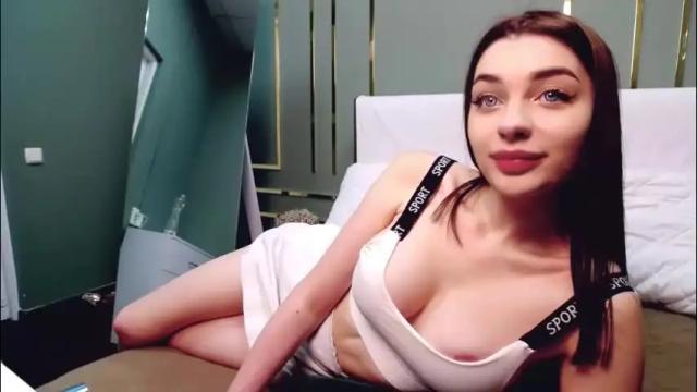 Image 3 of angelinawett Stream on Chaturbate on 1 month ago