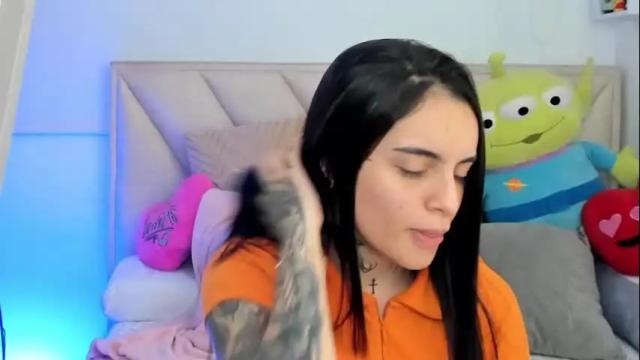 Image 10 of angeline__smith Stream on Chaturbate on 16 days ago