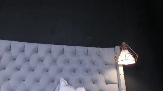 Image 12 of angeline_blake Stream on Chaturbate on 3 months ago