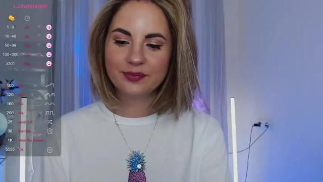 Image 10 of angeline_secret Stream on Chaturbate on 12 months ago