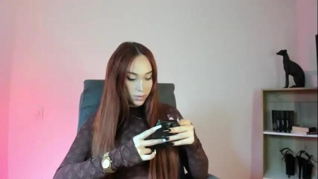 Image 11 of angeline_swan Stream on Chaturbate on 3 months ago