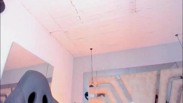 Image 4 of angelineheet Stream on Chaturbate on 2 months ago