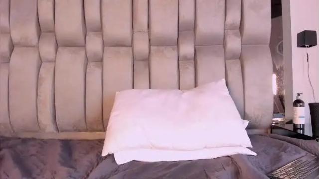 Image 4 of angelineheet Stream on Chaturbate on 1 month ago