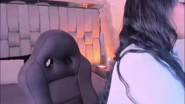 Image 4 of angelineheet Stream on Chaturbate on 10 days ago