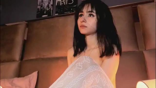 Image 2 of angelinepossy Stream on Chaturbate on 1 month ago