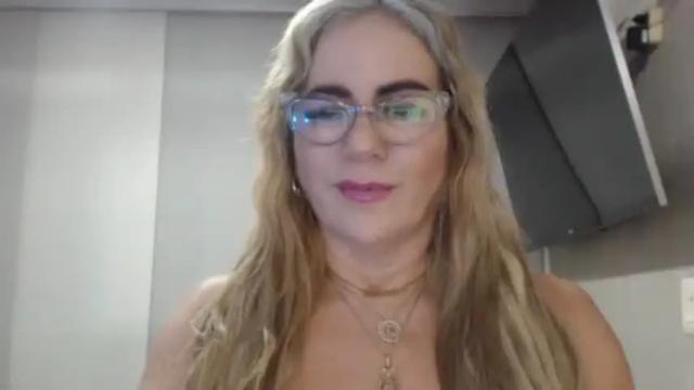 Image 7 of angelinna_12 Stream on Chaturbate on 14 days ago