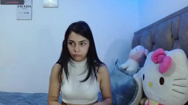 Image 2 of angelinna__ Stream on Chaturbate on 18 months ago