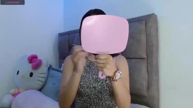 Image 3 of angelinna__ Stream on Chaturbate on 18 months ago
